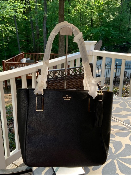 kate spade Handbags - Kate Spade Kingston Drive Vivian Large Pebbled Leather Tote, Gold Hardware NWT